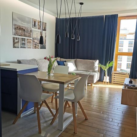 Wola Blue Modern Apartment Varsó Kültér fotó